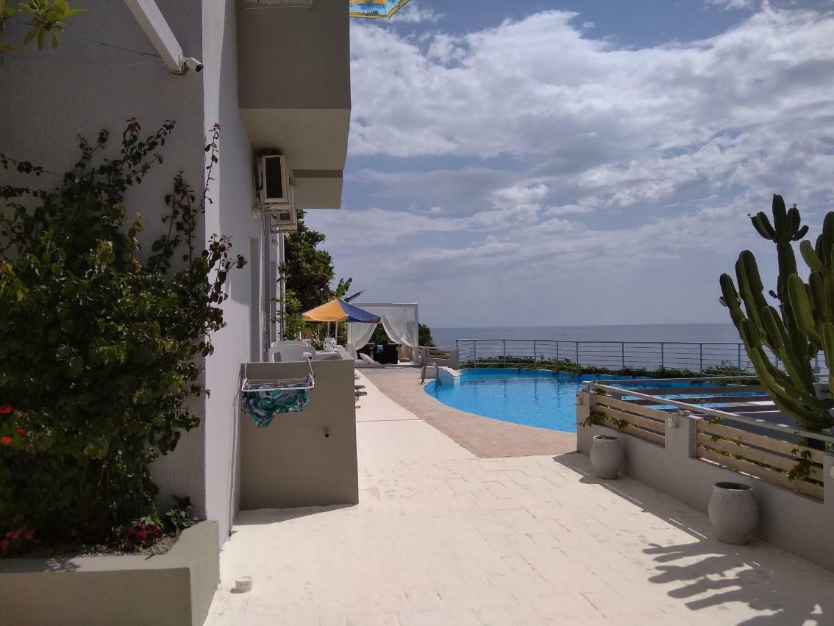Sea Vessel Hotel Bali  Exterior photo